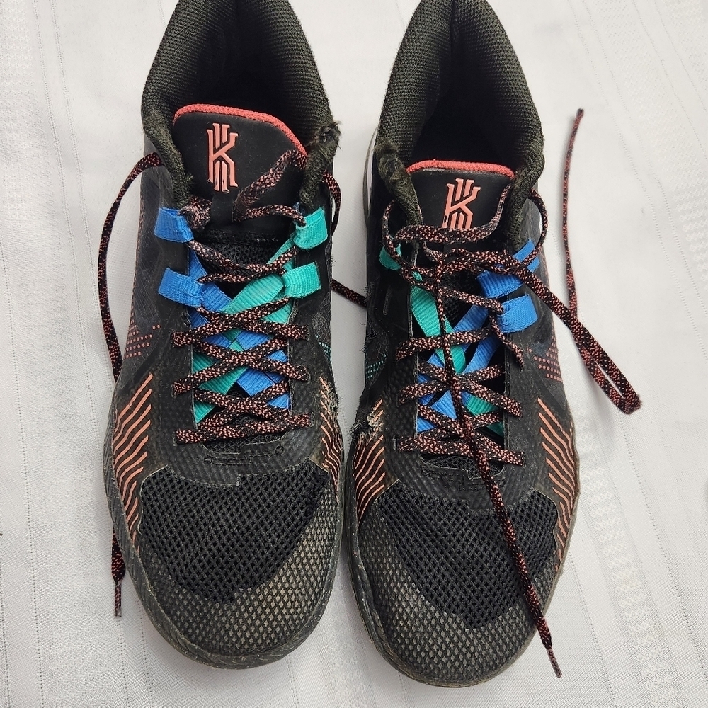 Nike kyrie flytrap V size men's 11.5